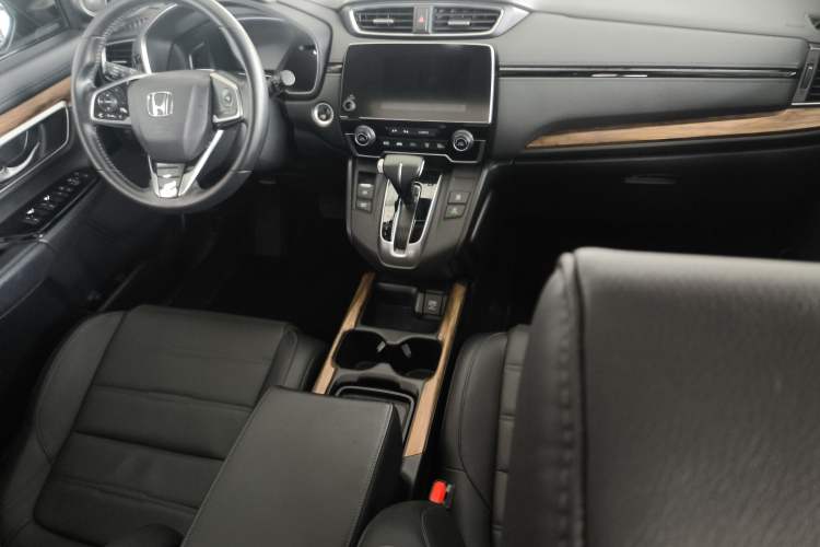 Used Honda CR-V 2017 240TURBO CVT Front-Wheel Drive Fashion Edition Interior 2