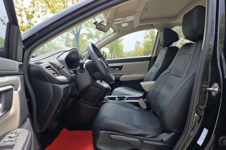 Used Honda CR-V 2017 240TURBO CVT 2WD Comfort Version Interior 2