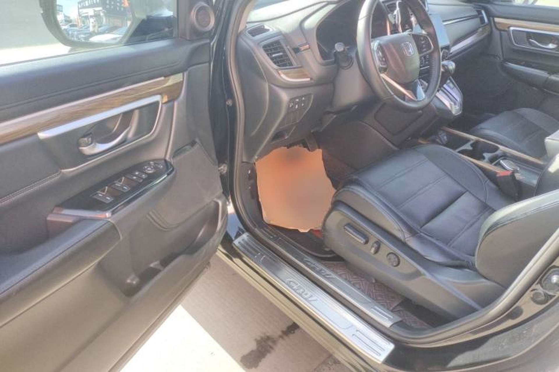 Used Honda CR-V 2017 240TURBO CVT Four-Wheel Drive Luxury Edition Interior 3