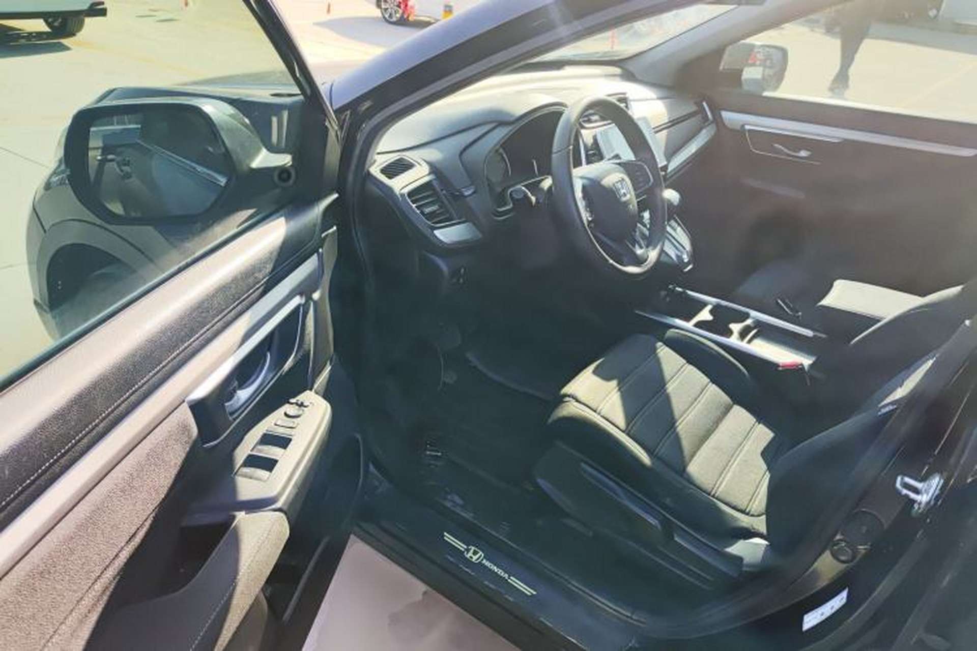Used Honda CR-V 2017 240TURBO CVT 2WD Urban Edition Interior 3