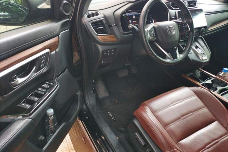 Used Honda CR-V 2017 Hybrid 2.0L Pure Edition Interior 3