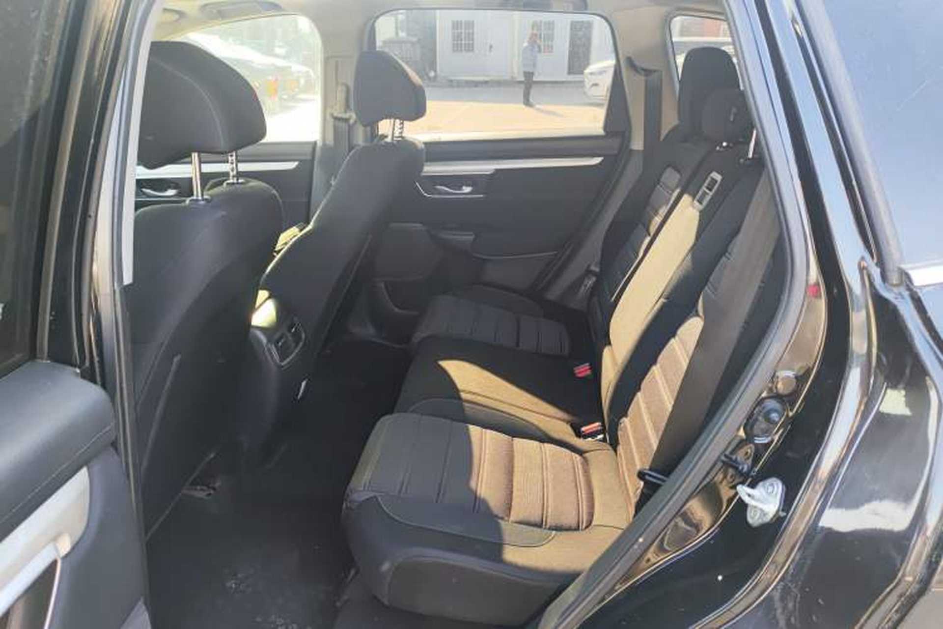 Used Honda CR-V 2017 240TURBO CVT 2WD Urban Edition Interior 4