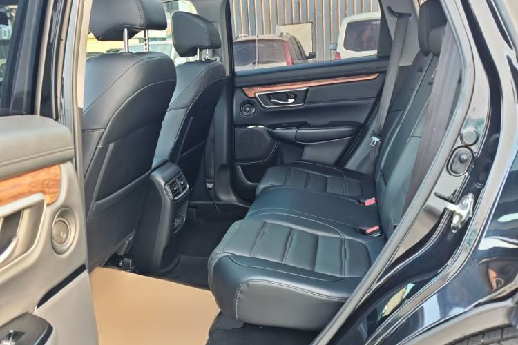 Used Honda CR-V 2017 240TURBO CVT Front-Wheel Drive Fashion Edition Interior 7