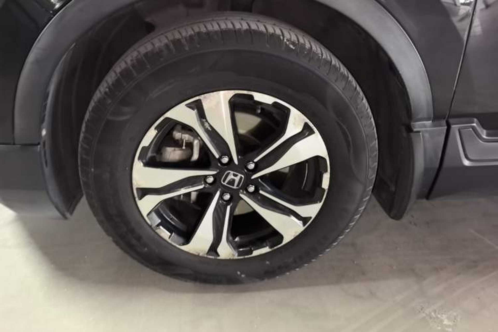 Used Honda CR-V 2017 240TURBO CVT 2WD Urban Edition Left Front Wheel Hub