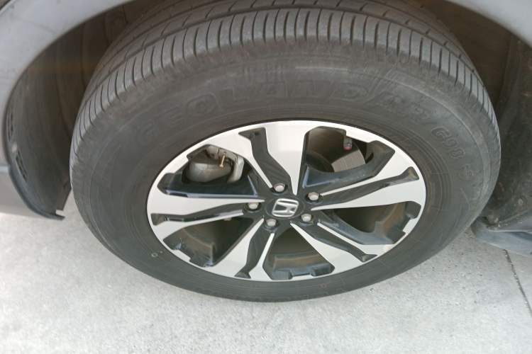 Used Honda CR-V 2017 240TURBO CVT Front-Wheel Drive Fashion Edition Left Front Wheel Hub