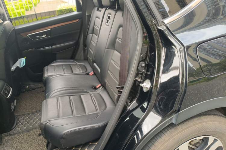 Used Honda CR-V 2017 240TURBO CVT Front-Wheel Drive Fashion Edition Left Rear Seat