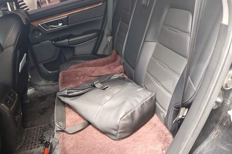 Used Honda CR-V 2017 240TURBO CVT Front-Wheel Drive Fashion Edition Left Rear Seat