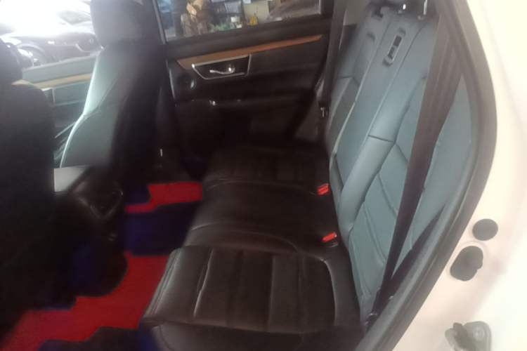 Used Honda CR-V 2017 240TURBO CVT Front-Wheel Drive Fashion Edition Left Rear Seat