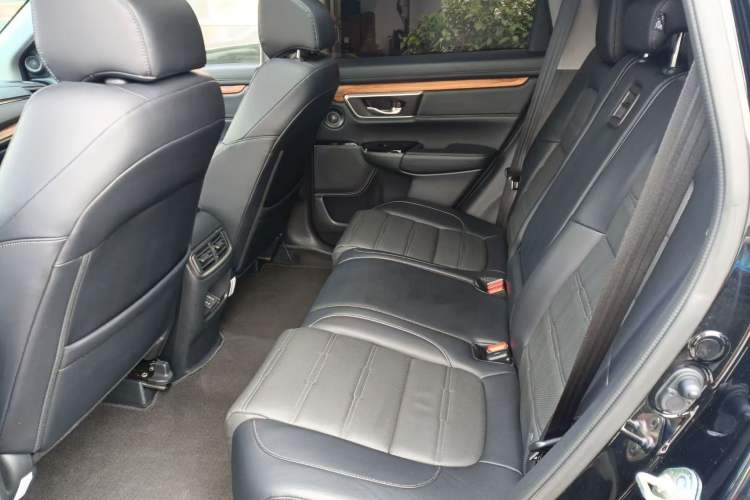 Used Honda CR-V 2017 240TURBO CVT Front-Wheel Drive Fashion Edition Left Rear Seat