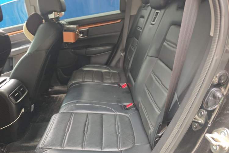 Used Honda CR-V 2017 240TURBO CVT Front-Wheel Drive Fashion Edition Left Rear Seat