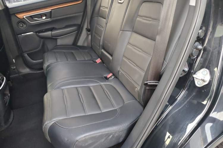 Used Honda CR-V 2017 240TURBO CVT Front-Wheel Drive Fashion Edition Left Rear Seat