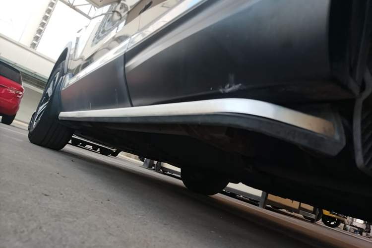 Used Honda CR-V 2017 240TURBO CVT Front-Wheel Drive Fashion Edition Left Side Sill