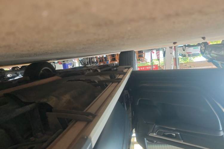 Used Honda CR-V 2017 Hybrid 2.0L Pure Speed Edition Left Side Sill