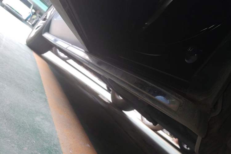 Used Honda CR-V 2017 240TURBO CVT 2WD Comfort Version Left Side Sill