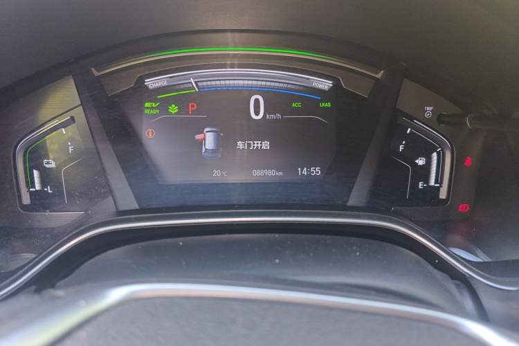 Used Honda CR-V 2017 Hybrid 2.0L Pure Edition Odometer Close Up