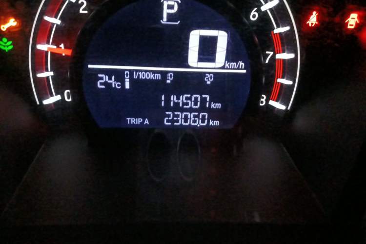 Used Honda CR-V 2017 240TURBO CVT 2WD Comfort Version Odometer Close Up