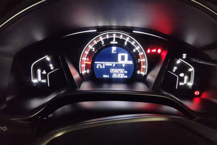 Used Honda CR-V 2017 240TURBO CVT 2WD Urban Edition Odometer Close Up
