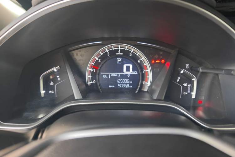 Used Honda CR-V 2017 240TURBO CVT 2WD Urban Edition Odometer Close Up