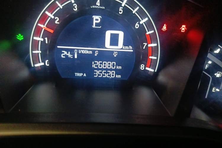 Used Honda CR-V 2017 240TURBO CVT 2WD Urban Edition Odometer Close Up