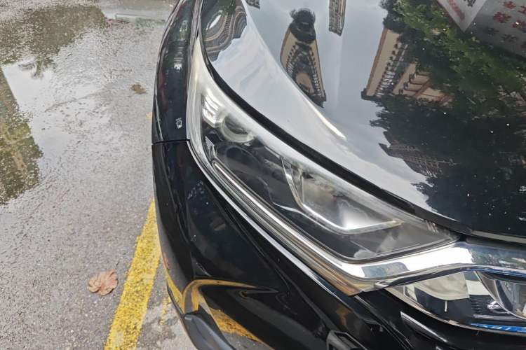 Used Honda CR-V 2017 240TURBO CVT 2WD Comfort Version Right Front Headlight
