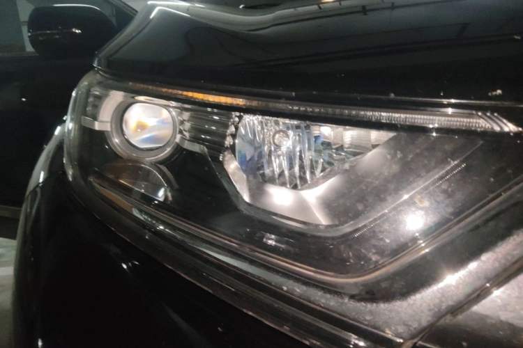 Used Honda CR-V 2017 240TURBO CVT 2WD Comfort Version Right Front Headlight