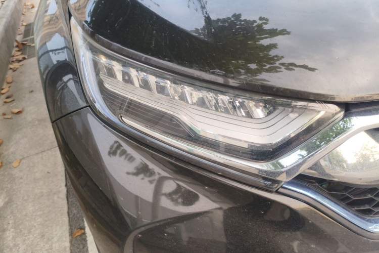 Used Honda CR-V 2017 Hybrid 2.0L Pure Drive Edition Right Front Headlight