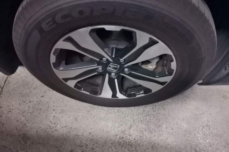 Used Honda CR-V 2017 240TURBO CVT 2WD Urban Edition Right Front Wheel Hub
