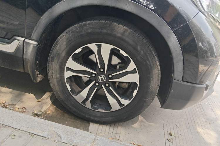 Used Honda CR-V 2017 240TURBO CVT Front-Wheel Drive Fashion Edition Right Front Wheel Hub