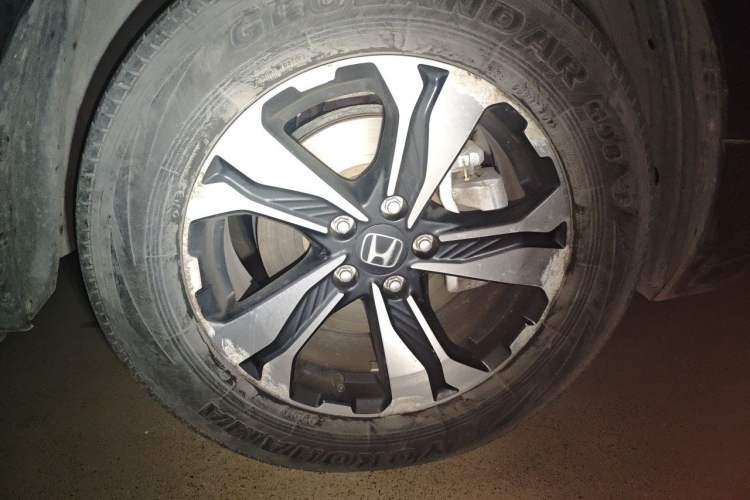 Used Honda CR-V 2017 240TURBO CVT 2WD Urban Edition Right Front Wheel Hub