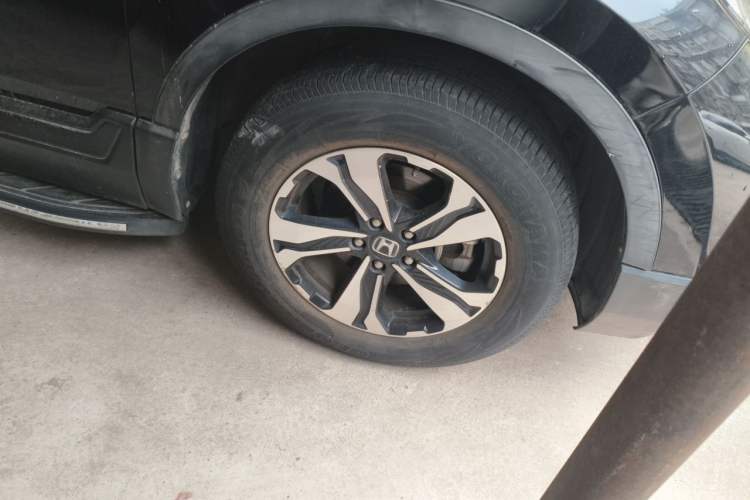 Used Honda CR-V 2017 240TURBO CVT 2WD Comfort Version Right Front Wheel Hub