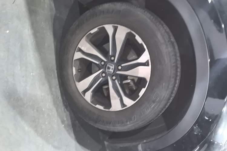 Used Honda CR-V 2017 240TURBO CVT Front-Wheel Drive Fashion Edition Right Front Wheel Hub