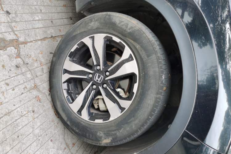 Used Honda CR-V 2017 240TURBO CVT Front-Wheel Drive Fashion Edition Right Front Wheel Hub