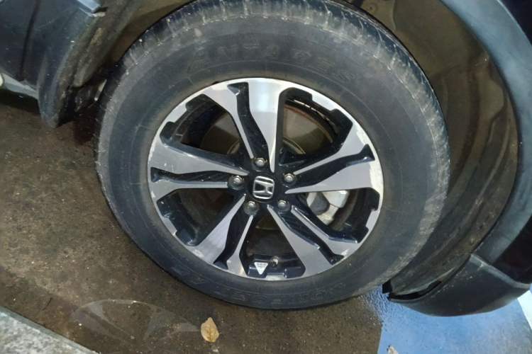 Used Honda CR-V 2017 240TURBO CVT 2WD Comfort Version Right Front Wheel Hub
