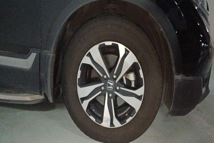 Used Honda CR-V 2017 240TURBO CVT Front-Wheel Drive Fashion Edition Right Front Wheel Hub
