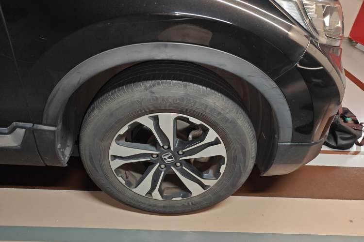 Used Honda CR-V 2017 240TURBO CVT Front-Wheel Drive Fashion Edition Right Front Wheel Hub