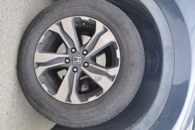 Used Honda CR-V 2017 240TURBO CVT 2WD Comfort Version Right Front Wheel Hub