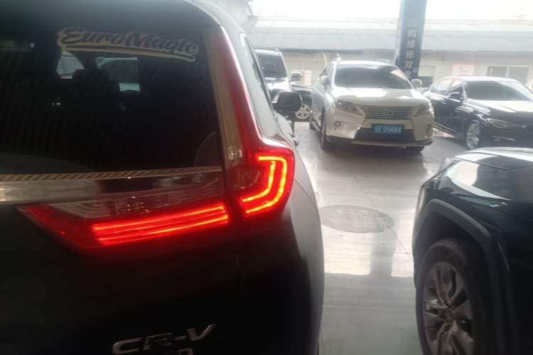 Used Honda CR-V 2017 240TURBO CVT Front-Wheel Drive Fashion Edition Right Rear Taillight