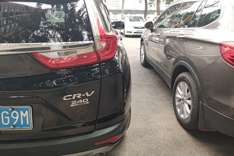 Used Honda CR-V 2017 240TURBO CVT 2WD Urban Edition Right Rear Taillight