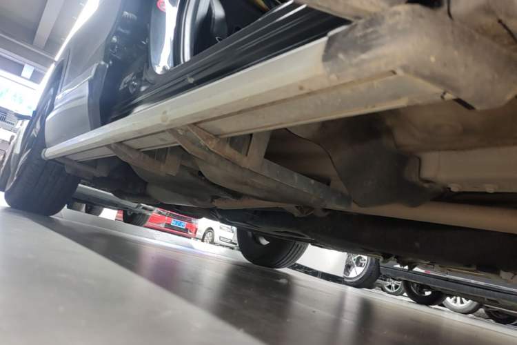 Used Honda CR-V 2017 240TURBO CVT Four-Wheel Drive Luxury Edition Right Side Sill