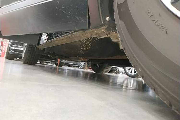 Used Honda CR-V 2017 240TURBO CVT 2WD Urban Edition Right Side Sill