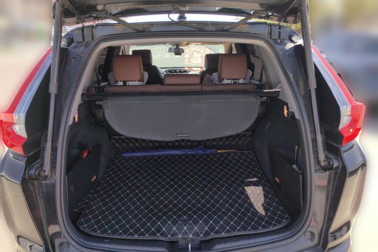 Used Honda CR-V 2017 Hybrid 2.0L Pure Edition Trunk