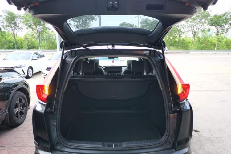 Used Honda CR-V 2017 240TURBO CVT Front-Wheel Drive Fashion Edition Trunk