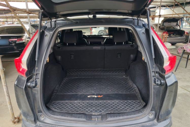 Used Honda CR-V 2017 240TURBO CVT Front-Wheel Drive Fashion Edition Trunk