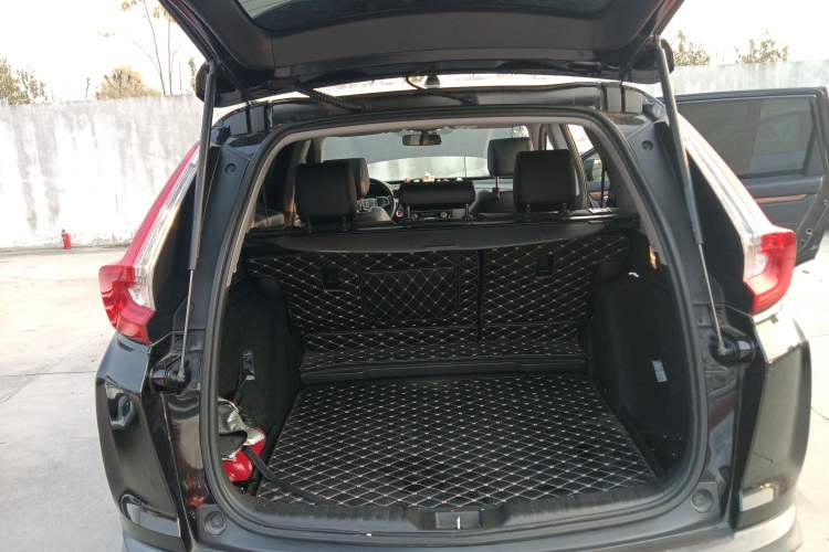 Used Honda CR-V 2017 240TURBO CVT Front-Wheel Drive Fashion Edition Trunk