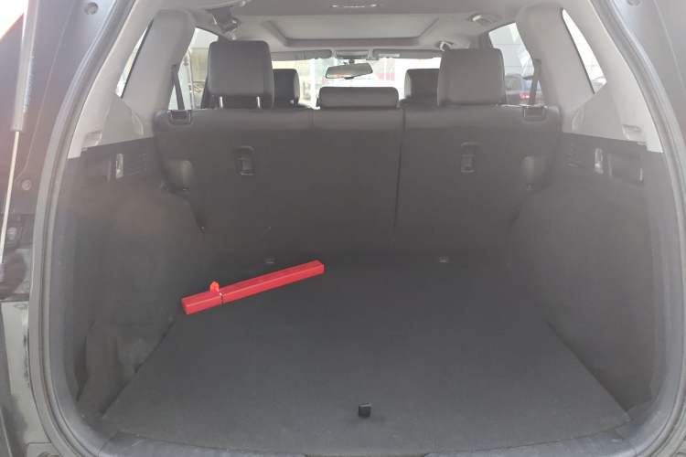 Used Honda CR-V 2017 240TURBO CVT Front-Wheel Drive Fashion Edition Trunk
