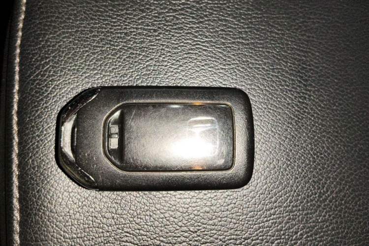 Used Honda CR-V 2017 240TURBO CVT Front-Wheel Drive Fashion Edition Vehicle Key