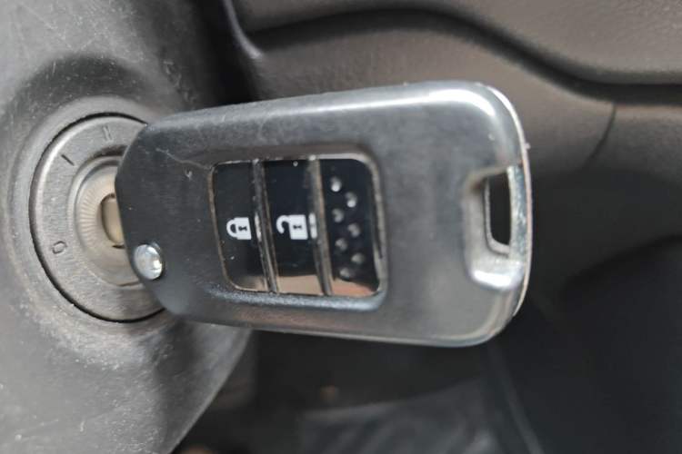 Used Honda CR-V 2017 240TURBO CVT 2WD Comfort Version Vehicle Key