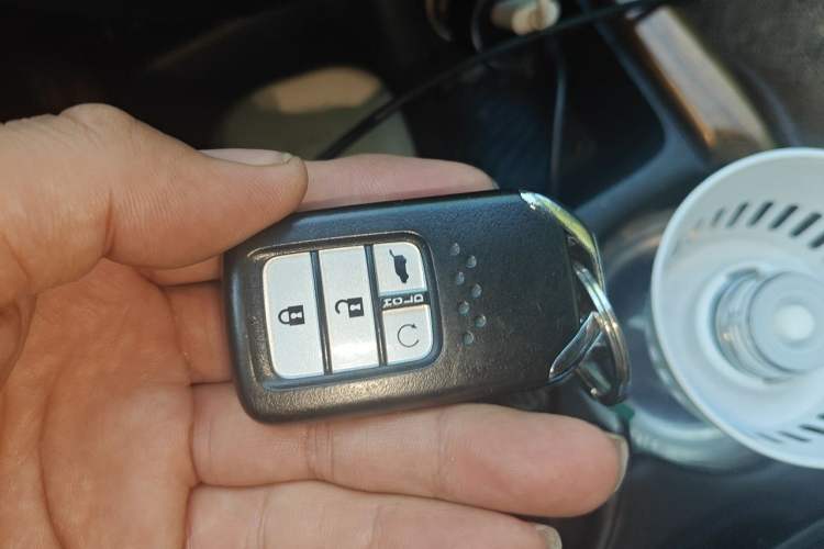 Used Honda CR-V 2017 Hybrid 2.0L Pure Edition Vehicle Key