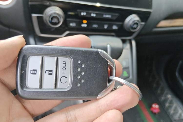 Used Honda CR-V 2017 240TURBO CVT Front-Wheel Drive Fashion Edition Vehicle Key