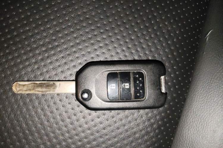 Used Honda CR-V 2017 240TURBO CVT 2WD Comfort Version Vehicle Key